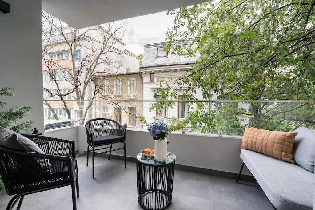 Amazing Terrace Bright Studio - Amzei Square Bucharest 0*,  Romania
